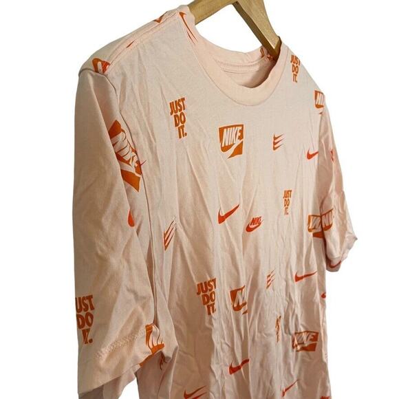 The Nike Tee T Shirt Graphic Swoosh Spell Out Logo Allover Print Pink Orange L - Picture 4 of 16